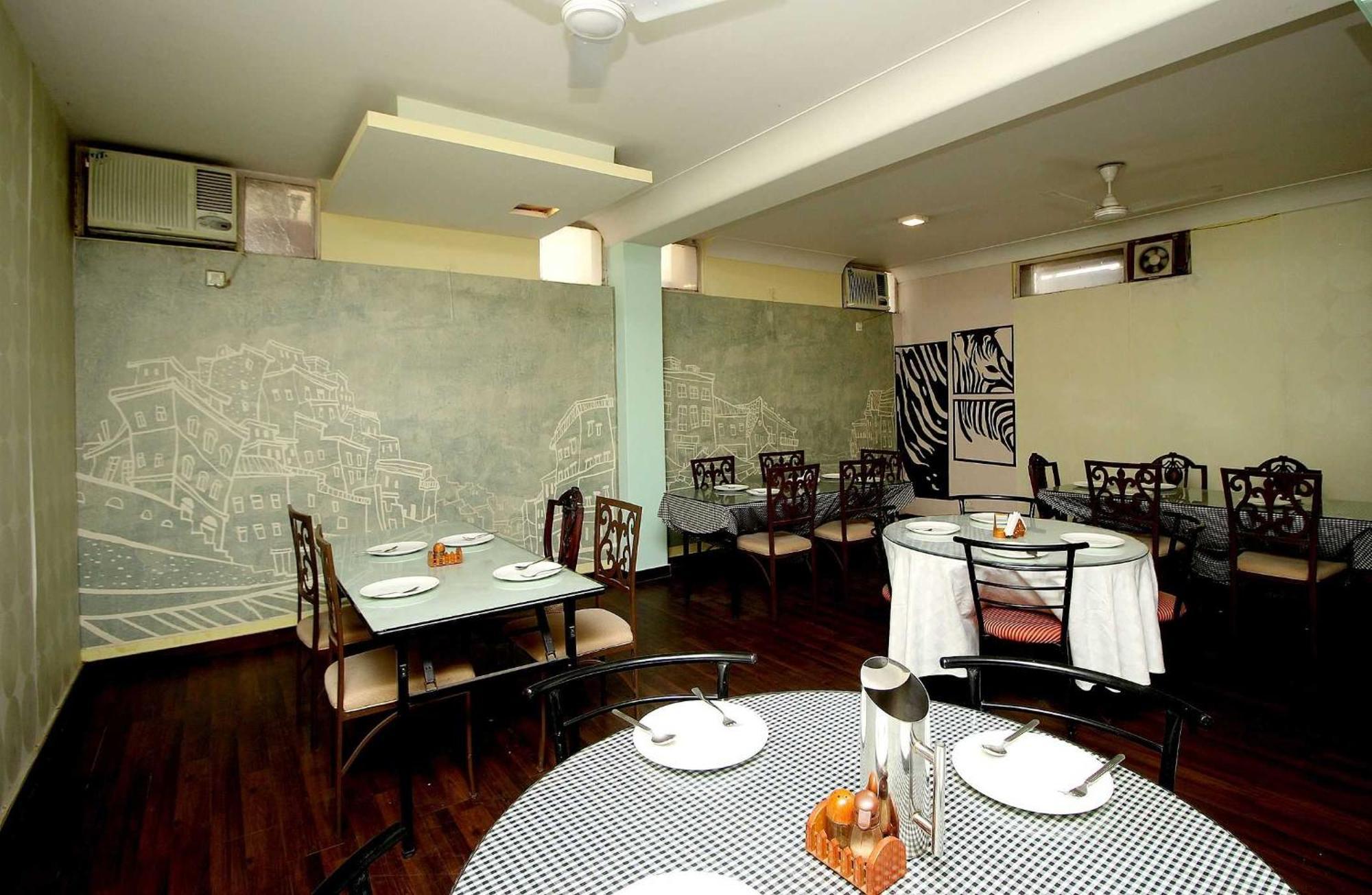 Super Collection O Sakshi Hotel Gurgaon Ngoại thất bức ảnh