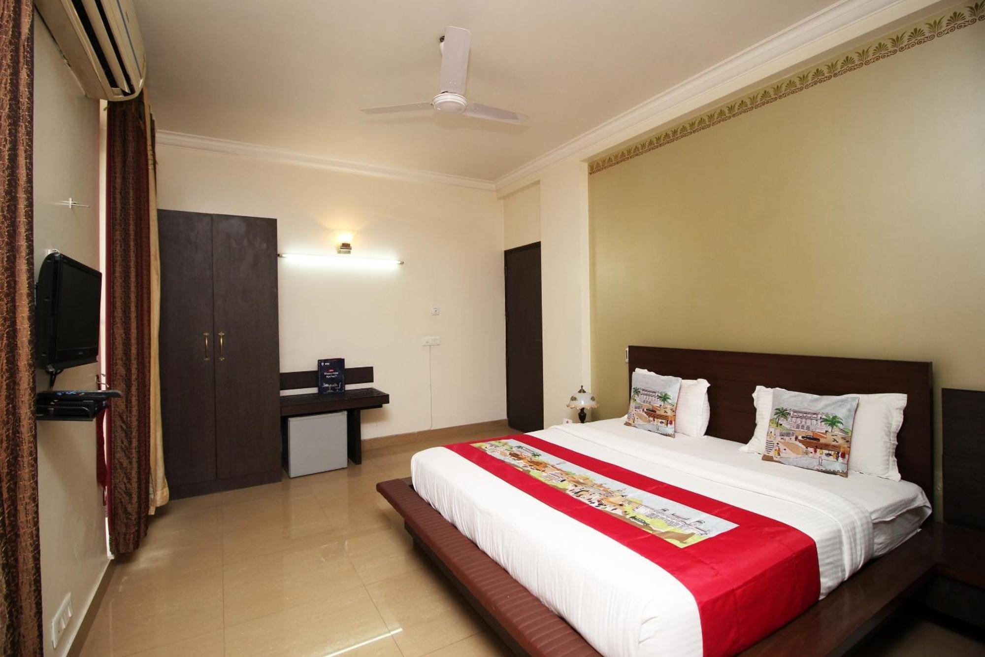 Super Collection O Sakshi Hotel Gurgaon Ngoại thất bức ảnh