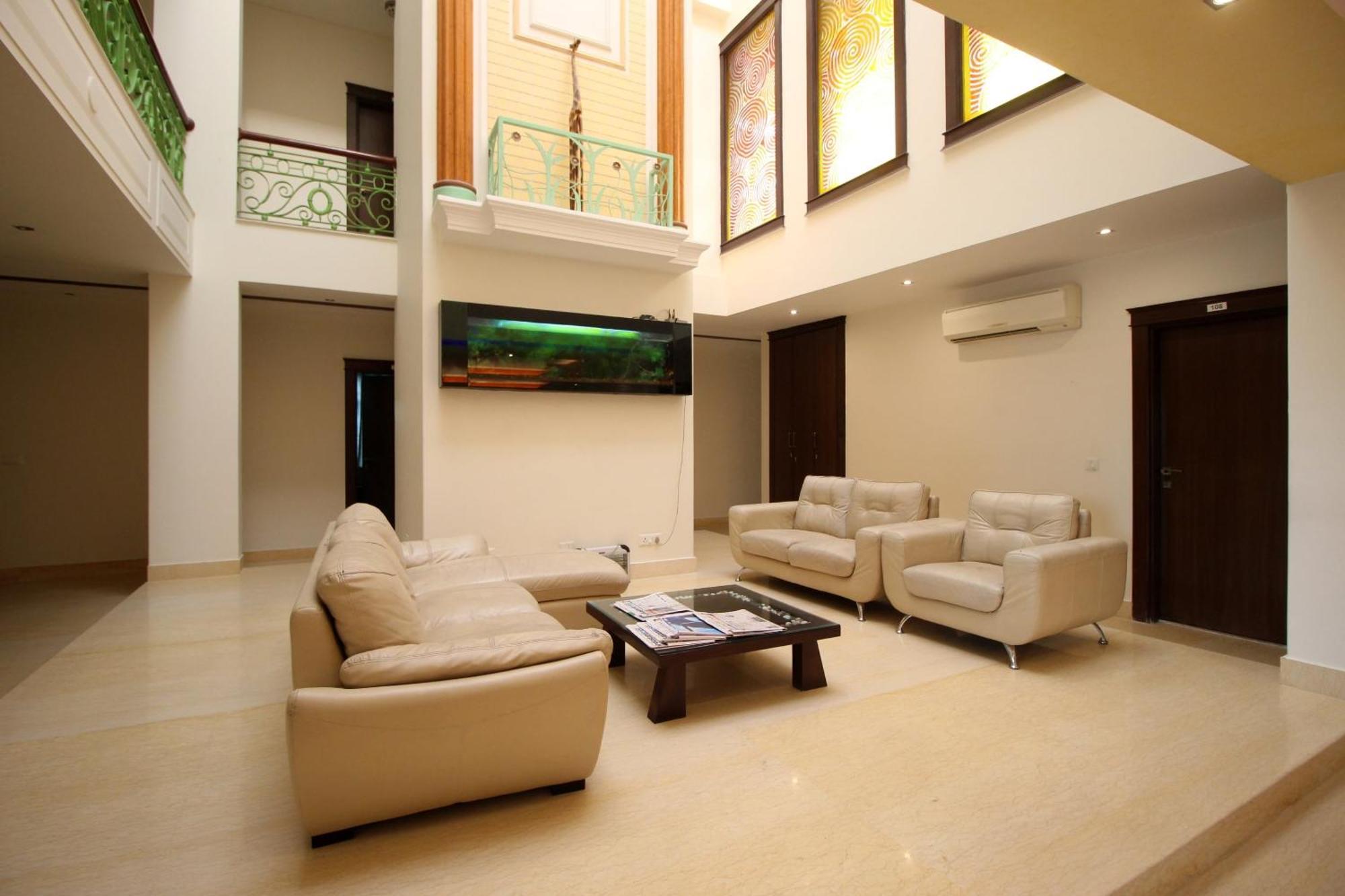 Super Collection O Sakshi Hotel Gurgaon Ngoại thất bức ảnh