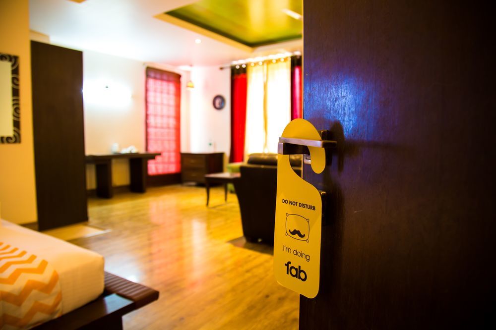 Super Collection O Sakshi Hotel Gurgaon Ngoại thất bức ảnh
